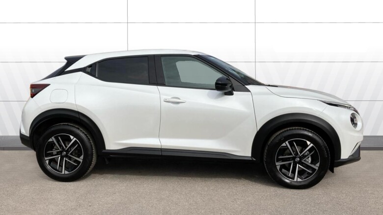 Nissan Juke 1.0 DiG-T N-Connecta 5dr Petrol Hatchback
